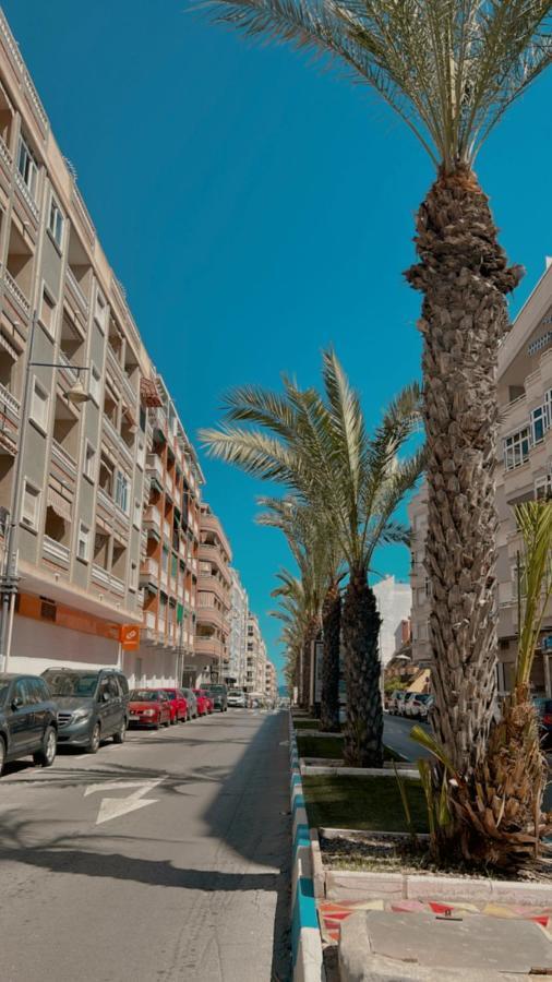 Apartamento Playa Del Cura Torrevieja Bagian luar foto